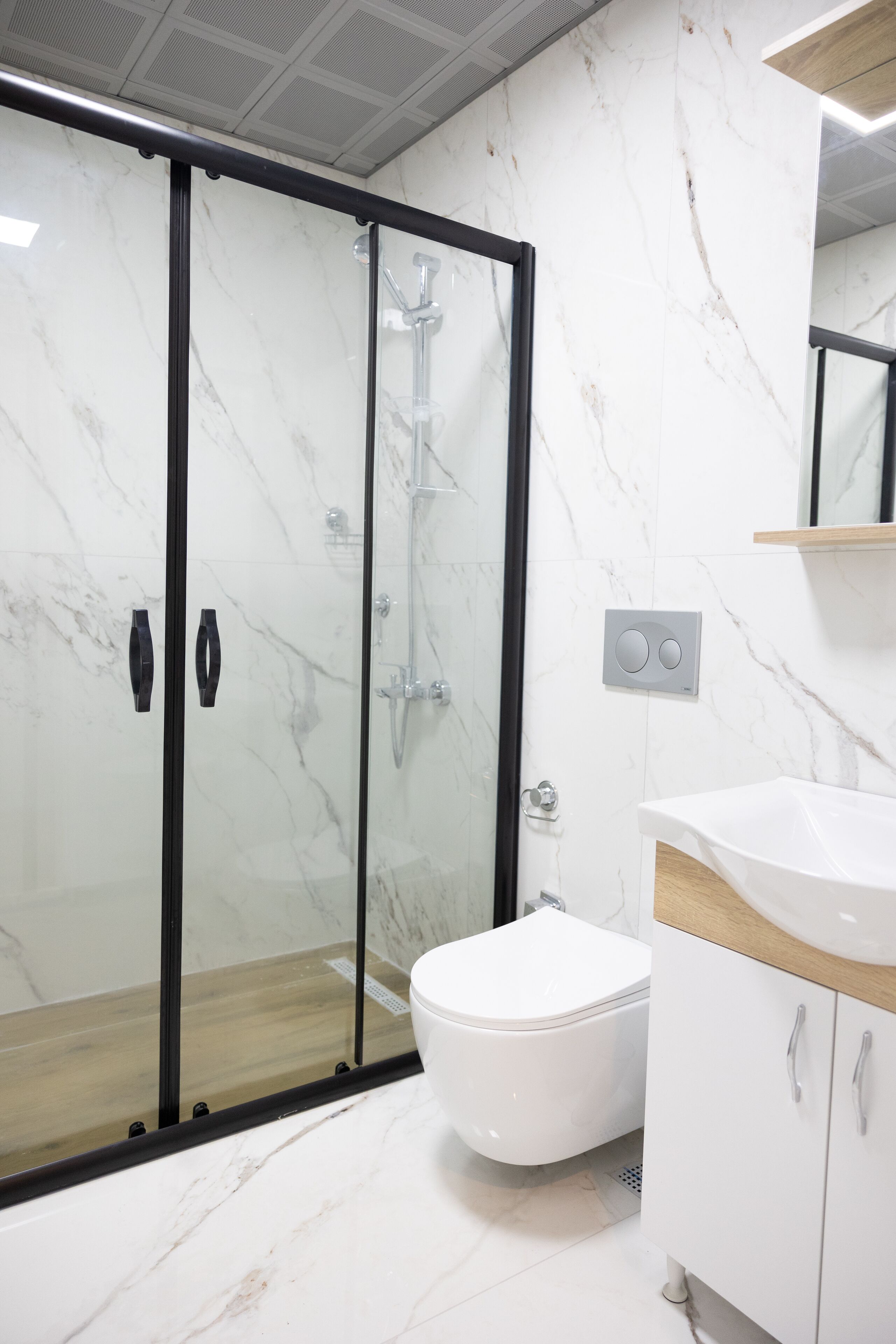 standard apartment, 1 bedroom | bathroom | shower, rainfall showerhead, free toiletries, hair dryer