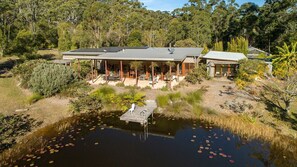 Exterior - The Lake House - unique lake house close to Seal Rocks (Tarbuck Bay)