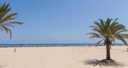 Holiday Apartment "Mejor Zona De Gandia" with Sea View, Shared Pool & Wi-Fi
