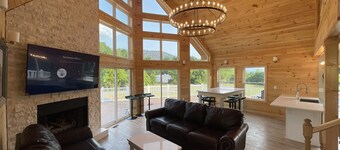 Shenondoah Apex -Luxury Cabin Swimming Pool & Spa - Pool Open! 