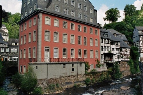 Bienenhaus 2 - Ferienwohnung mit fantastischem Blick auf die Altstadt Monschau