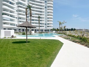 Unclassified image, 2 of 77, button - Global Vacacional: Modern apartment with 2 terraces and 3 bedrooms (Canet d´en berenguer)