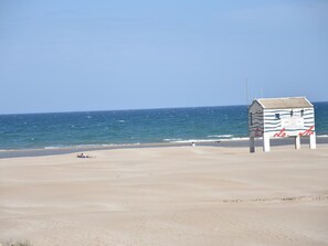 On the beach - Apt 4R, Pool, Private Parking, Beachfront - Gruissan (Gruissan)