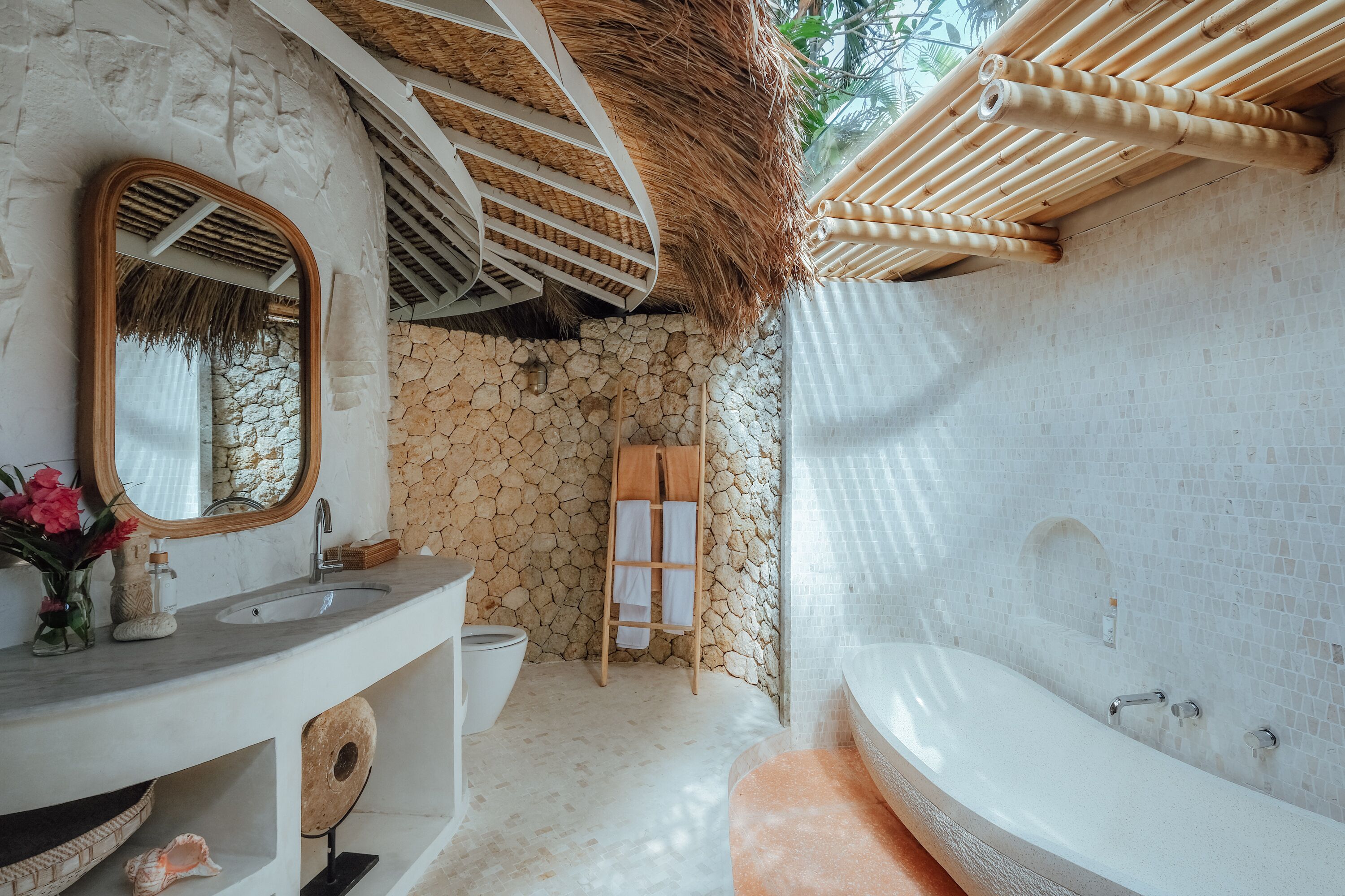Suite Deluxe, 1 camera da letto | Bagno | Asciugacapelli, asciugamani, sapone, shampoo