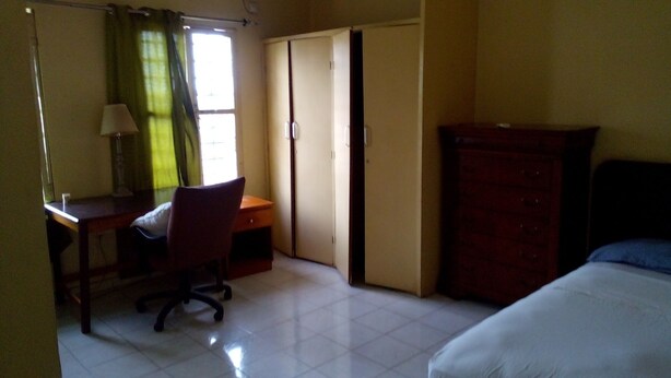 1 bedroom, iron/ironing board (on request) - Green Bamboo Hotel  (Freetown)