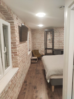Luxury Double Room | 1 bedroom, laptop workspace, free WiFi