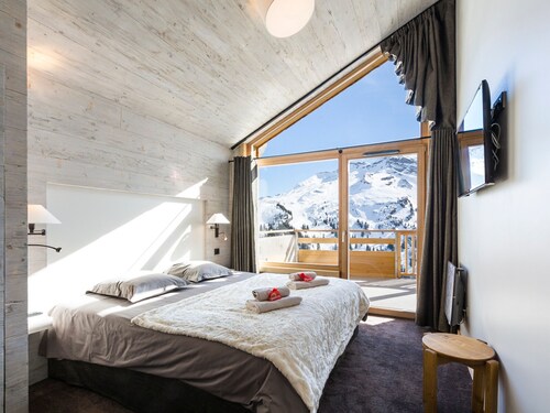 Luxueux appartement 5 pièces pour 10 pers. avec piscine et vue panoramique