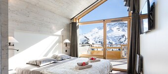 Luxury 5-room apartment for 10 pers. with pool and panoramic views