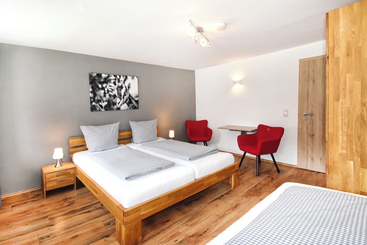 Dreibettzimmer