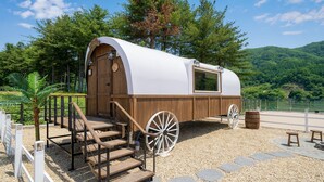 Unclassified image, 5 of 214, button - Gapyeong JH Western Glamping (Gapyeong)