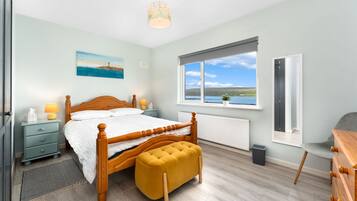 4 Schlafzimmer, Bügeleisen/Bügelbrett, WLAN, Bettwäsche