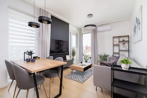 Apartment, 1 Schlafzimmer, Balkon | Eigene Küche | Mikrowelle, Geschirrspüler, Wasserkocher mit Kaffee-/Teezubehör