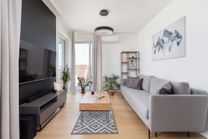 Apartment, 1 Schlafzimmer, Balkon | Eigene Küche | Mikrowelle, Geschirrspüler, Wasserkocher mit Kaffee-/Teezubehör