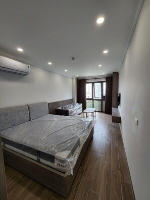 1 bedroom, free WiFi - Funhome (Hanoi)
