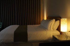 Quarto casal luxo, 1 cama King | Roupas de cama premium, edredons de pluma