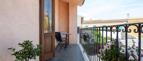 Chambre Familiale | Terrasse/Patio
