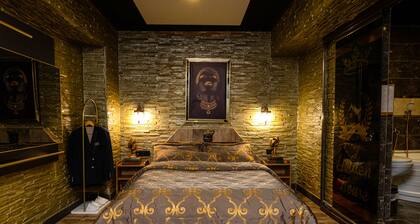 GOLDEN ROCK HOUSE