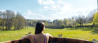 Écrin d'Auvergne: Top-of-the-range Cabin-Lodges with PRIVATE SPA