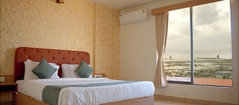 The Sky Comfort Beach Hotel, Dwarka