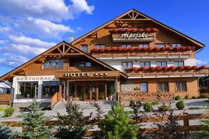 Exterior - Hotel Alpejski (Polanica-Zdroj)