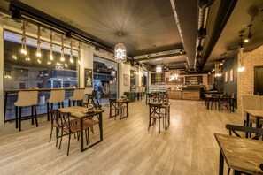 Restaurant - Corner Hotel Tashkent (Tashkent)