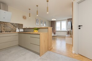 Apartment, 1 Schlafzimmer, Balkon | Eigene Küche | Mikrowelle, Geschirrspüler, Wasserkocher, Toaster