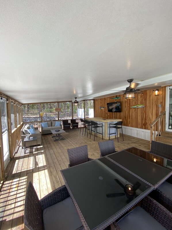 Dining - Come relax at - Pura Vida House with pool - sleeps 9 (Steinhatchee)