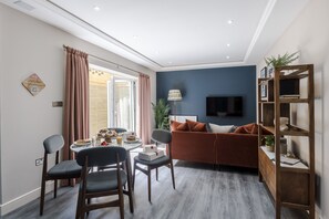 舒适公寓 | 埃及棉床单、高档床上用品、特色装修、特色家居