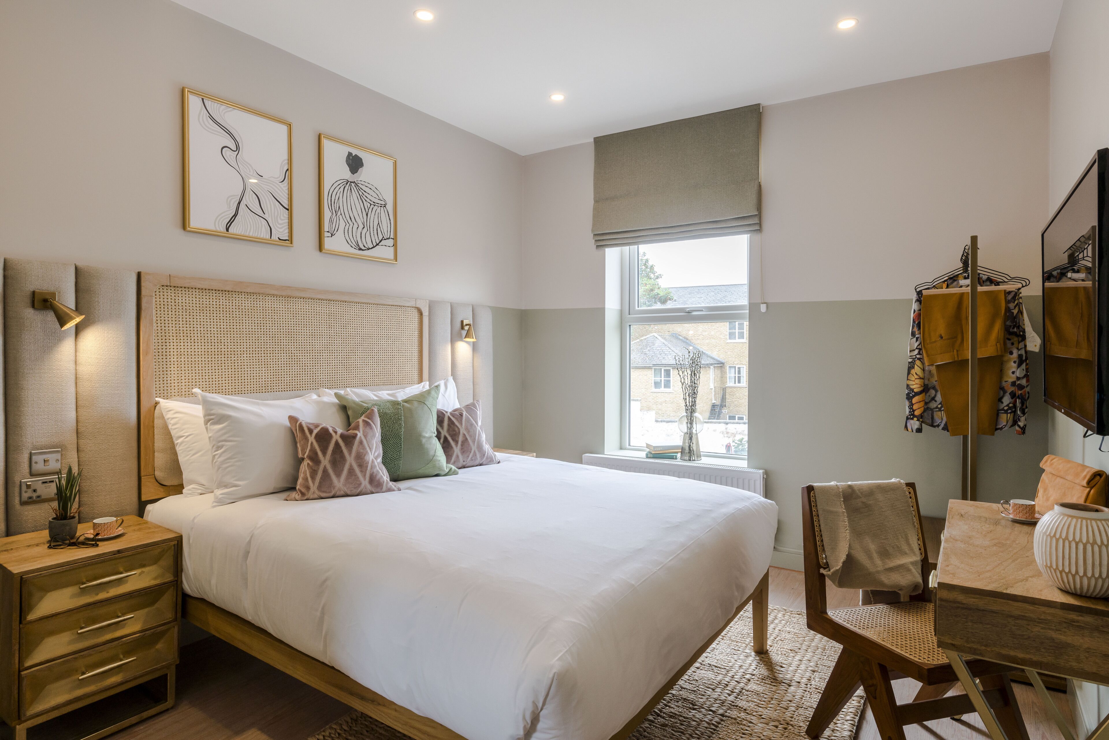 Classic Apartment | Egyptian cotton sheets, premium bedding, individually decorated