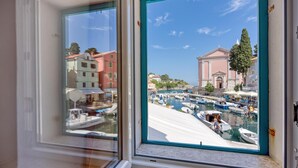 Standaard appartement, 1 slaapkamer, 2 badkamers, uitzicht op zee (Astra 1 Veli Lošinj Harbour View) | Interieur