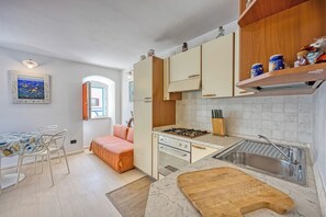 Apartemen Standar, 1 kamar tidur, 2 kamar mandi, menghadap laut (Astra 1 Veli Lošinj Harbour View) | Dapur pribadi