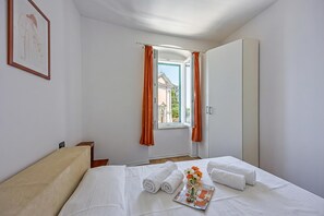Departamento estándar, varias habitaciones, frente al mar (Astra 2 Veli Lošinj Harbour View) | 2 habitaciones, wifi gratis y ropa de cama 