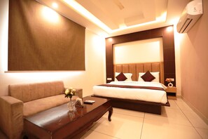 Deluxe Room | Living area - Hotel Del inn By F9 (New Delhi)