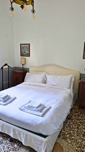 3 habitaciones, escritorio, cuna de viaje y wifi gratis 