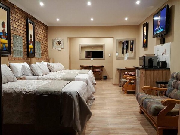 Joy | Egyptian cotton sheets, premium bedding, pillow-top beds, in-room safe