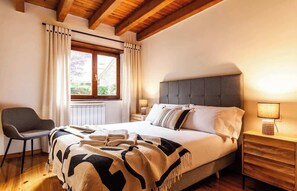 3 Schlafzimmer, Bügeleisen/Bügelbrett, Reisekinderbett, kostenloses WLAN