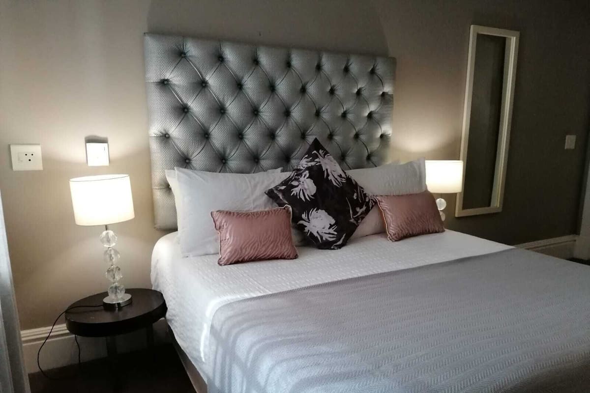 Deluxe appartement, 2 slaapkamers | 1 slaapkamer, wifi, beddengoed