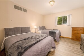 3 habitaciones, wifi gratis y ropa de cama 