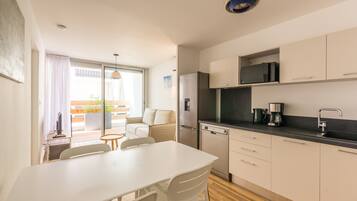 Apartment | Private kitchen | Full-sized fridge, microwave, stovetop, dishwasher