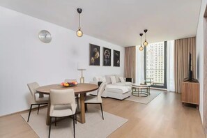 1 chambre, espace de travail pour ordinateur portable