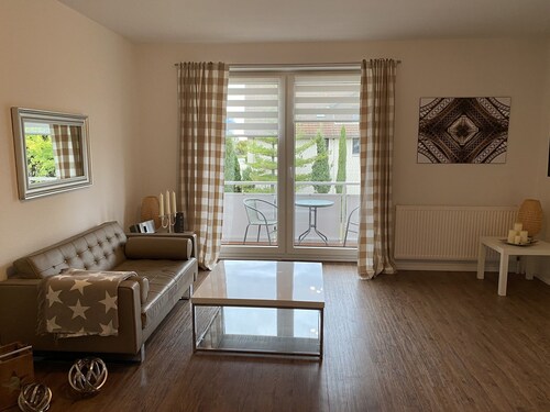 Sanierte Wohnung in Buxtehude mit Balkon und Stellplatz