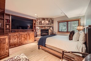 4 slaapkamers, een strijkplank/strijkijzer, gratis wifi, beddengoed