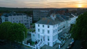 Exterior - Boutique Nights (Eastbourne)