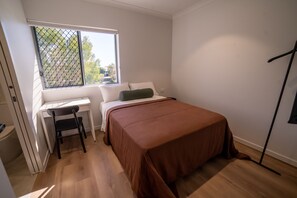 Free WiFi, bed sheets - Mackay Adventure Lodge (Andergrove)