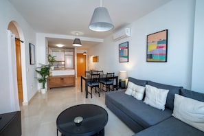 TV - NEPTUNO 2C MENYBER (Nerja)