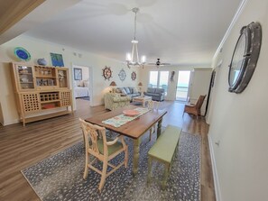 Interior - Oceanfront condo with full access to all resort amenities, 1104 Margate!! (Myrtle Beach)