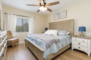 2 habitaciones, escritorio, tabla de planchar con plancha y wifi gratis