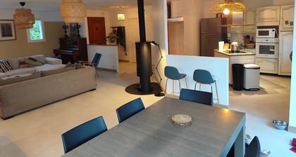 Preciosa casa de 150 m² con piscina, zona de petanca y amplio jardín