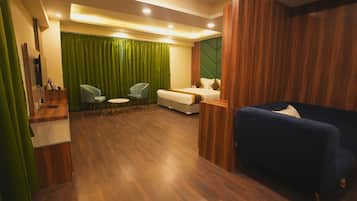 Suite | 1 bedroom, premium bedding, down comforters, free minibar items