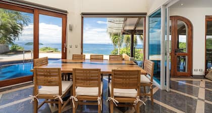 Amazing Villa with Ocean View and private pool!